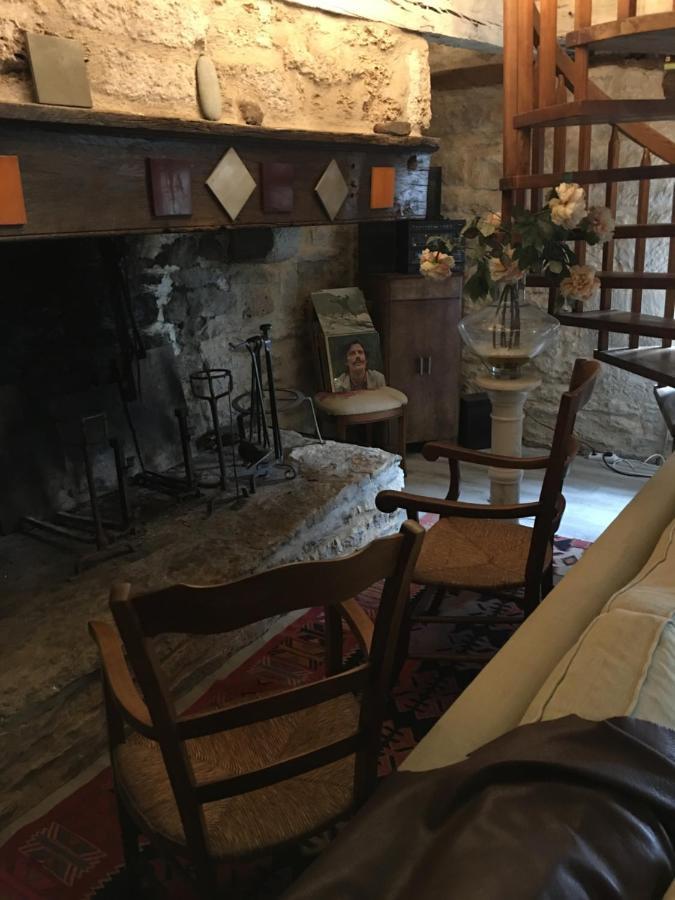 Bed and Breakfast Le Moulin A Huile Vailhourles Zewnętrze zdjęcie