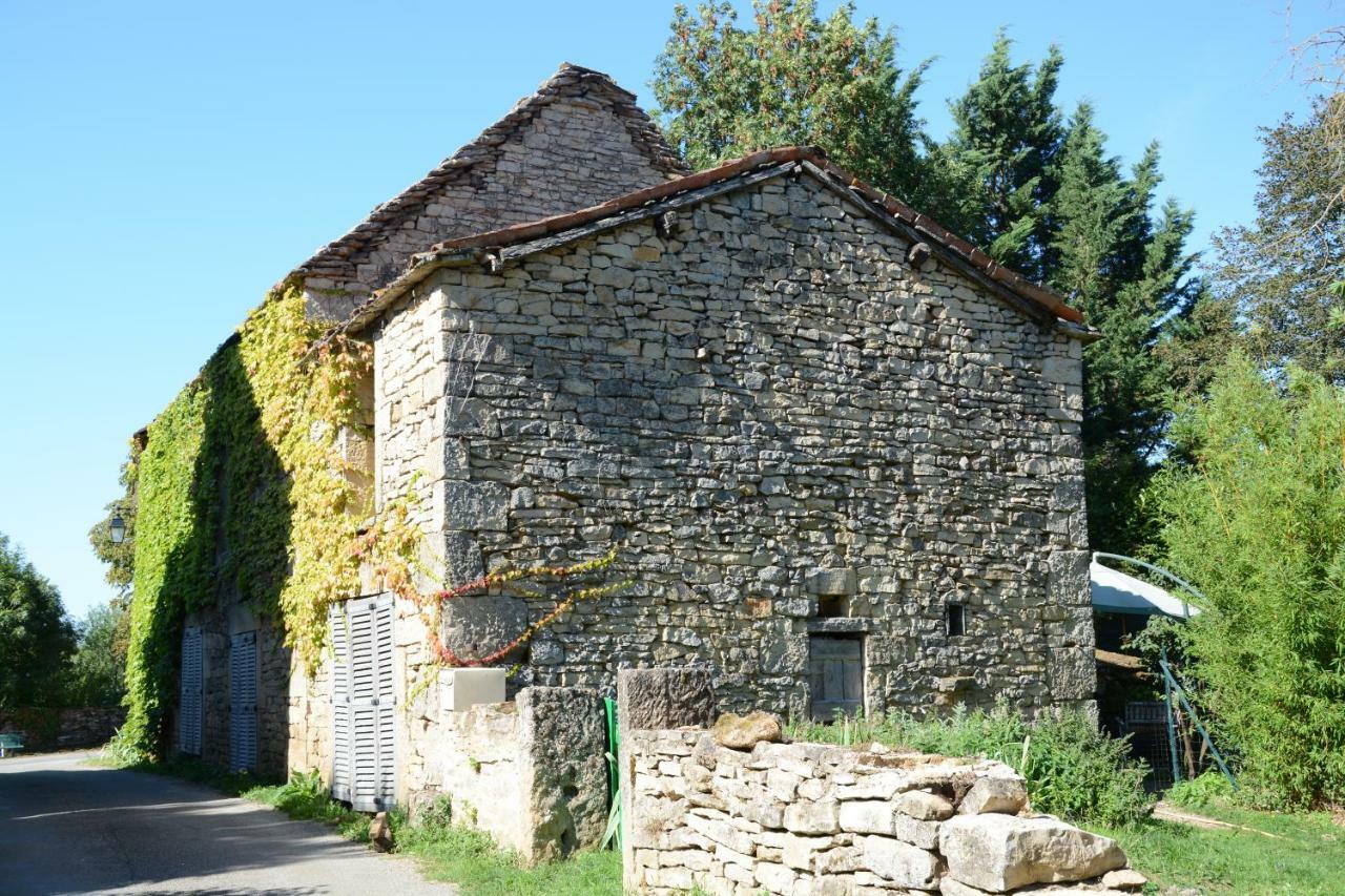 Bed and Breakfast Le Moulin A Huile Vailhourles Zewnętrze zdjęcie